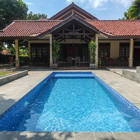 Sareh Villa By The Lavana Semarang Exteriér fotografie