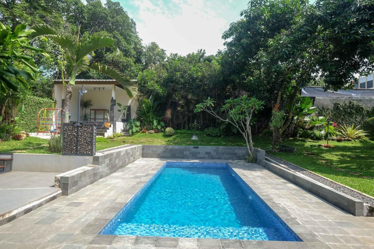 Sareh Villa By The Lavana Semarang Exteriér fotografie