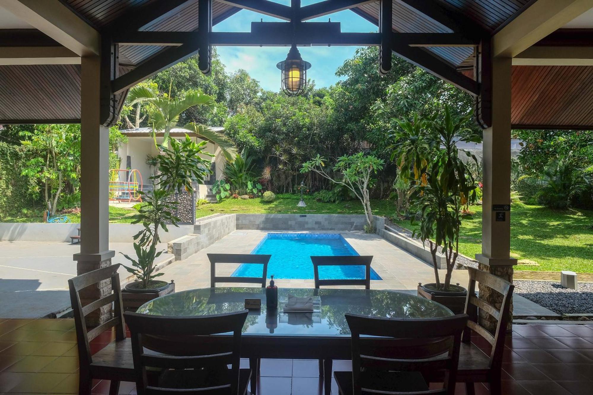 Sareh Villa By The Lavana Semarang Exteriér fotografie