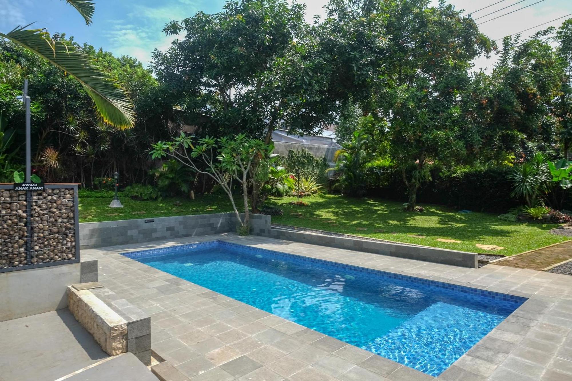 Sareh Villa By The Lavana Semarang Exteriér fotografie
